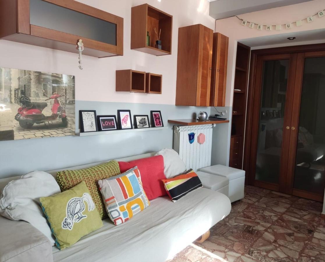 Ciampino Airport Apartment Luaran gambar